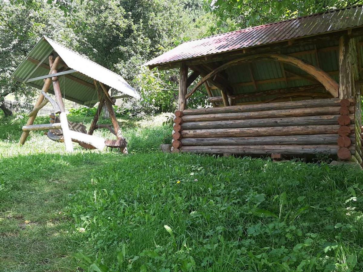 Котедж "Барвінок" Verkhovyna Luaran gambar